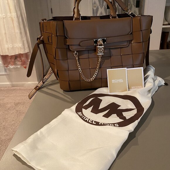 Michael Kors Medium Brown Handbag with Gold Hardware - Picture 1 of 11